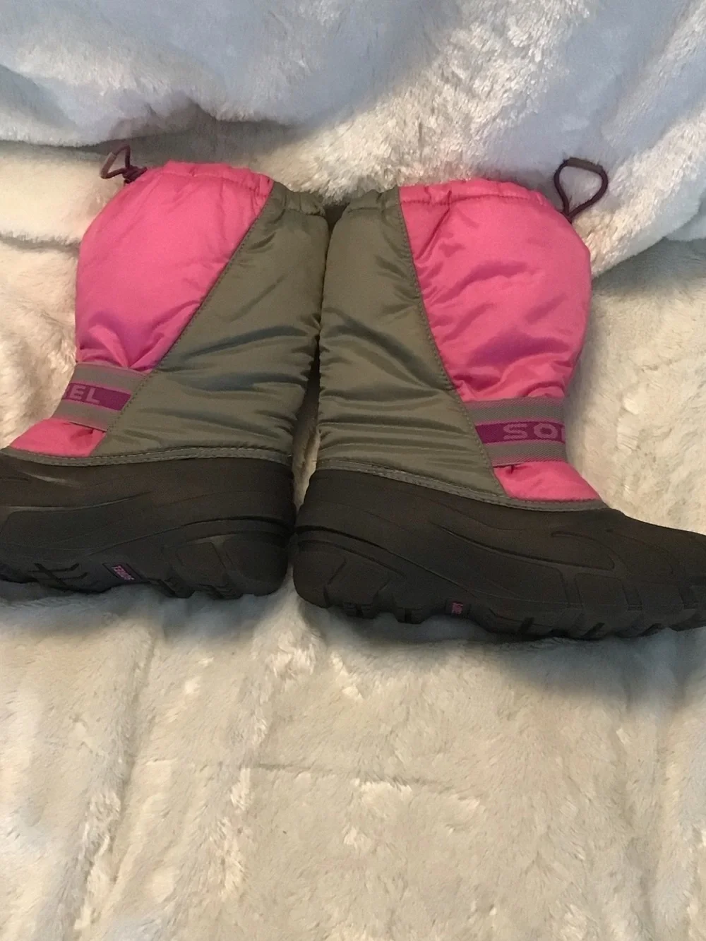 Sorel Youth Girls Snow Boots. Pink and Gray, Insulated, Waterproof, Size 5.